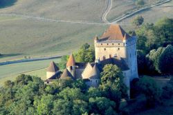 Chambres d'hôte "Le relais de la Perle" : Château du Pin